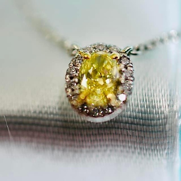 Sold ♥️Authentic Tiffany soleste fancy yellow Diamond.♥️ - Picture 12 of 14